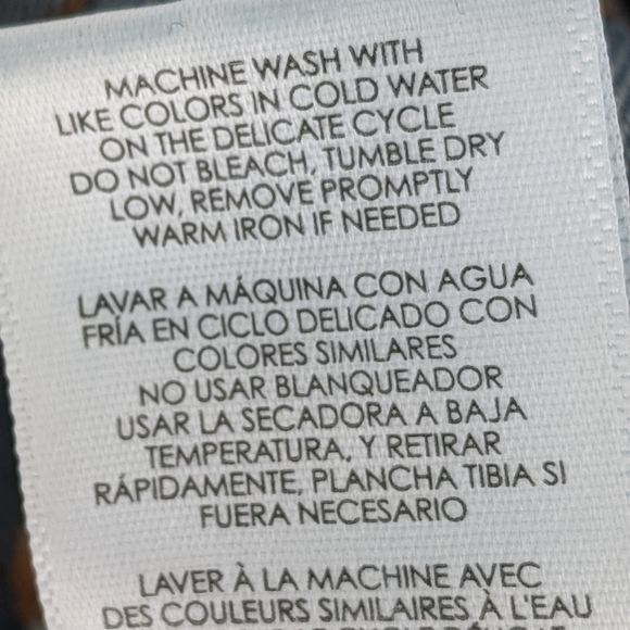 Cabi Jeans Womens Distressed Curvy Skinny Sz 6 - Picture 6 of 10